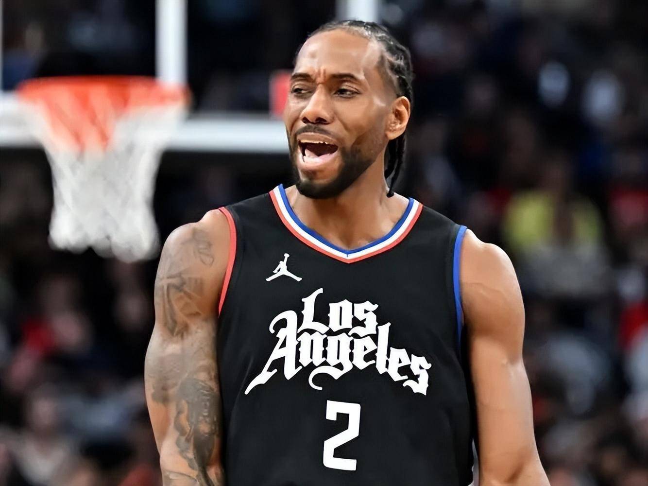 皇马18岁天才成谜！9场不败后神秘消失，阿隆索为何弃用马斯坦托诺？（皇马18岁新星成谜：9场不败后无故淡出，阿隆索为何弃用马斯坦托诺？）