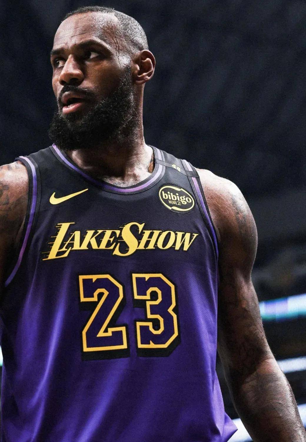 德转列右边锋身价榜：亚马尔2亿欧居首，萨卡第二奥利塞第三（德转右边锋身价排行：亚马尔以2亿欧领跑，萨卡第二、奥利塞第三）