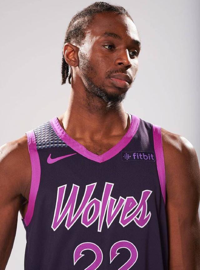 世界杯小组赛E组赛程：厄瓜多尔vs德国6月26日04：00打响（世界杯E组：厄瓜多尔对阵德国，6月26日04：00开球）