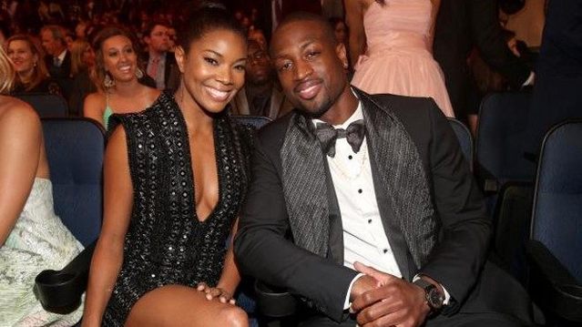 和田宇宙地毯队夺得2025新疆阿图什杯冠军，冠军奖金100万元（和田宇宙地毯队加冕2025新疆阿图什杯，揽获100万元冠军奖金）